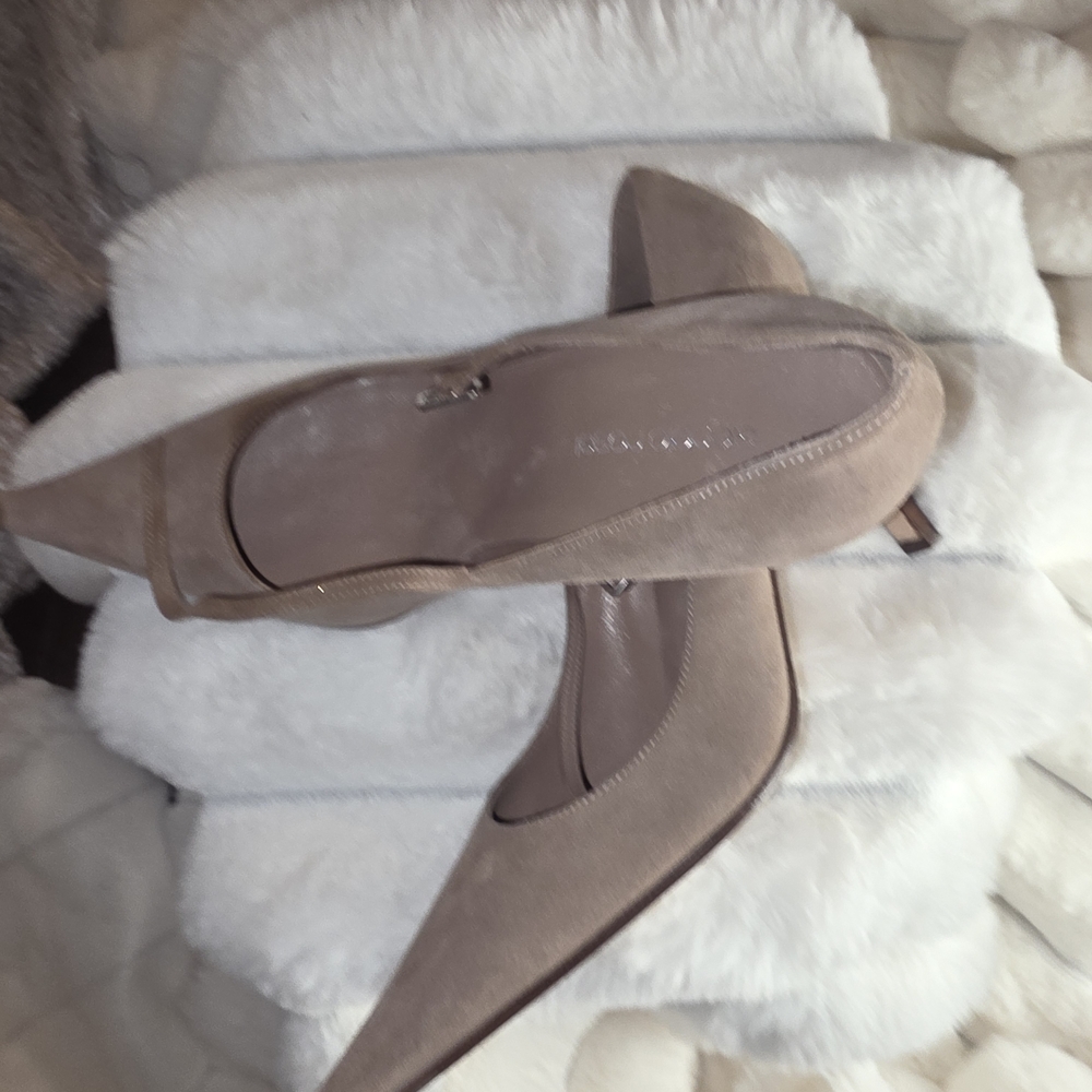 Sergio Rossi Beige Women's Heels - Picture 3 of 9